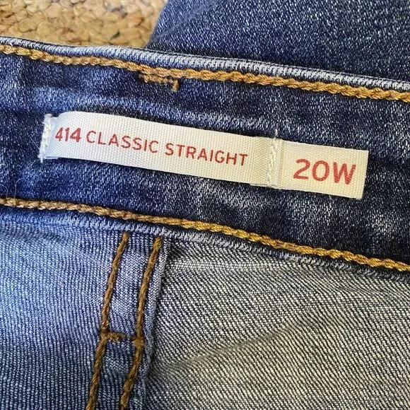 Levi's 414 Jeans Women's Sz 20W Classic Straight Fit Medium Wash Blue 28”Inseam - Picture 3 of 11